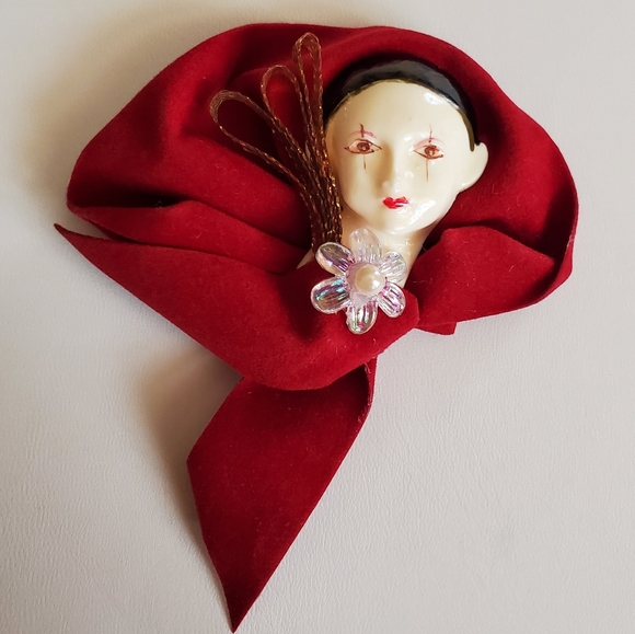 Vintage Geisha Girl Mask Brooch - Picture 8 of 11